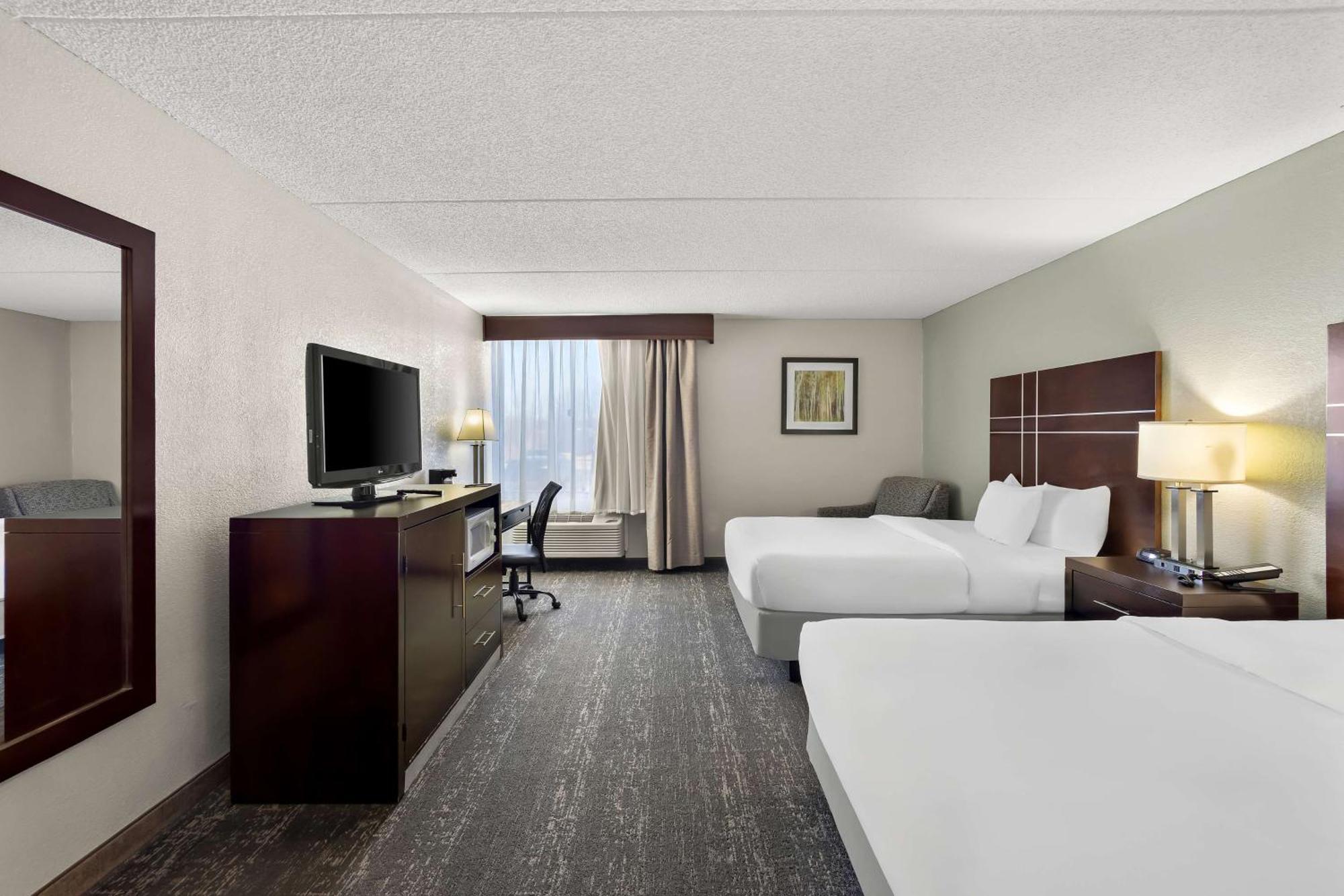 Best Western Luxbury Inn Fort Wayne Exterior foto